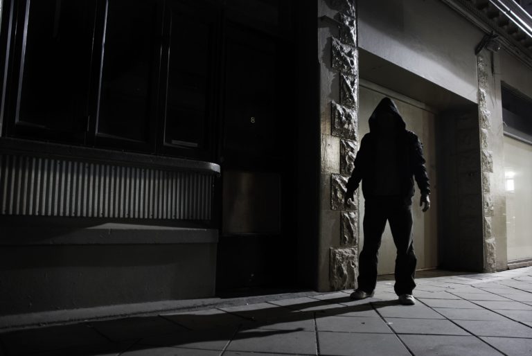 男女間の縺れから金銭問題。韓国のストーカー実態